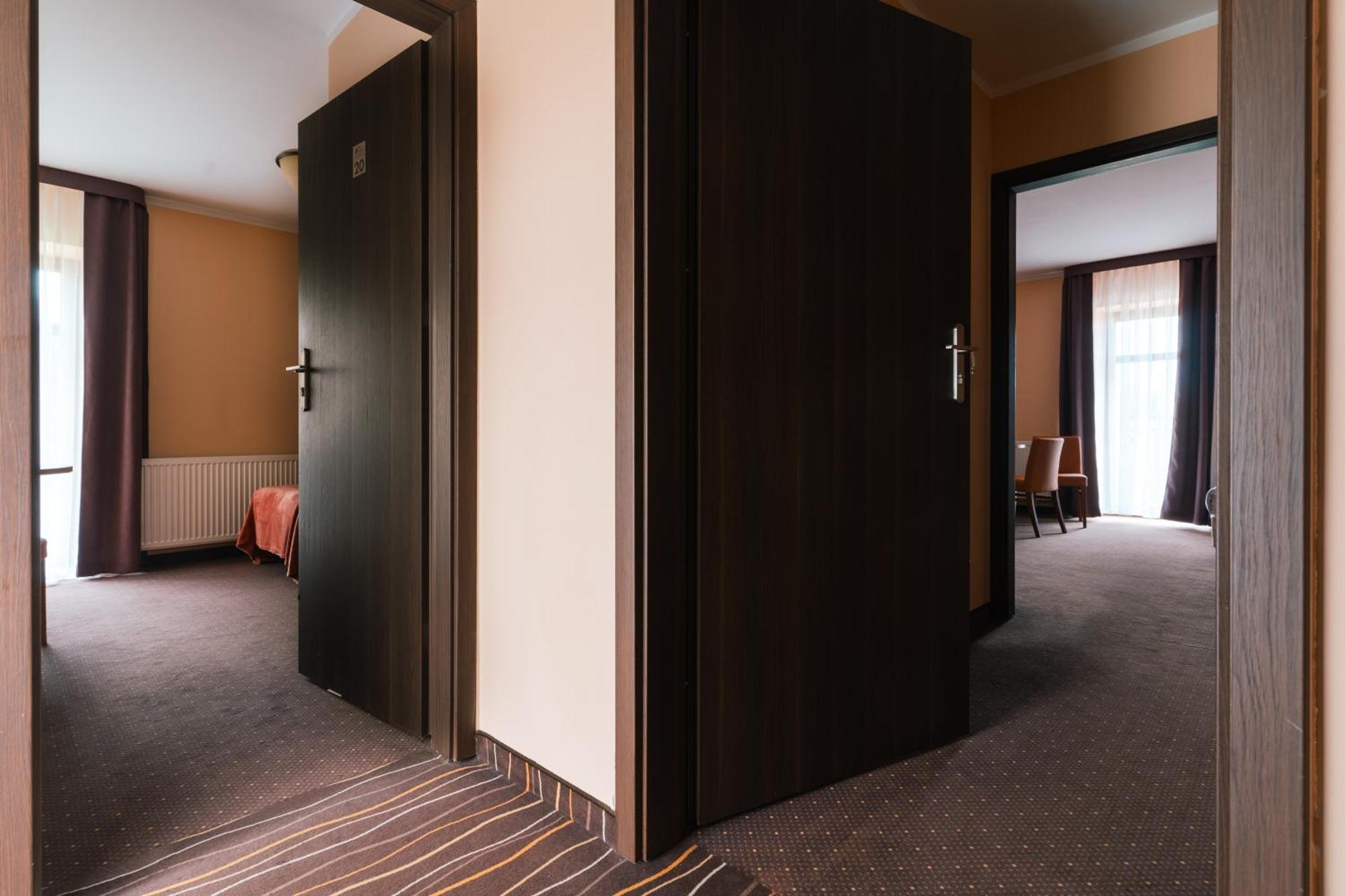 Hotel Pod Figura Ogrodzieniec Rom bilde